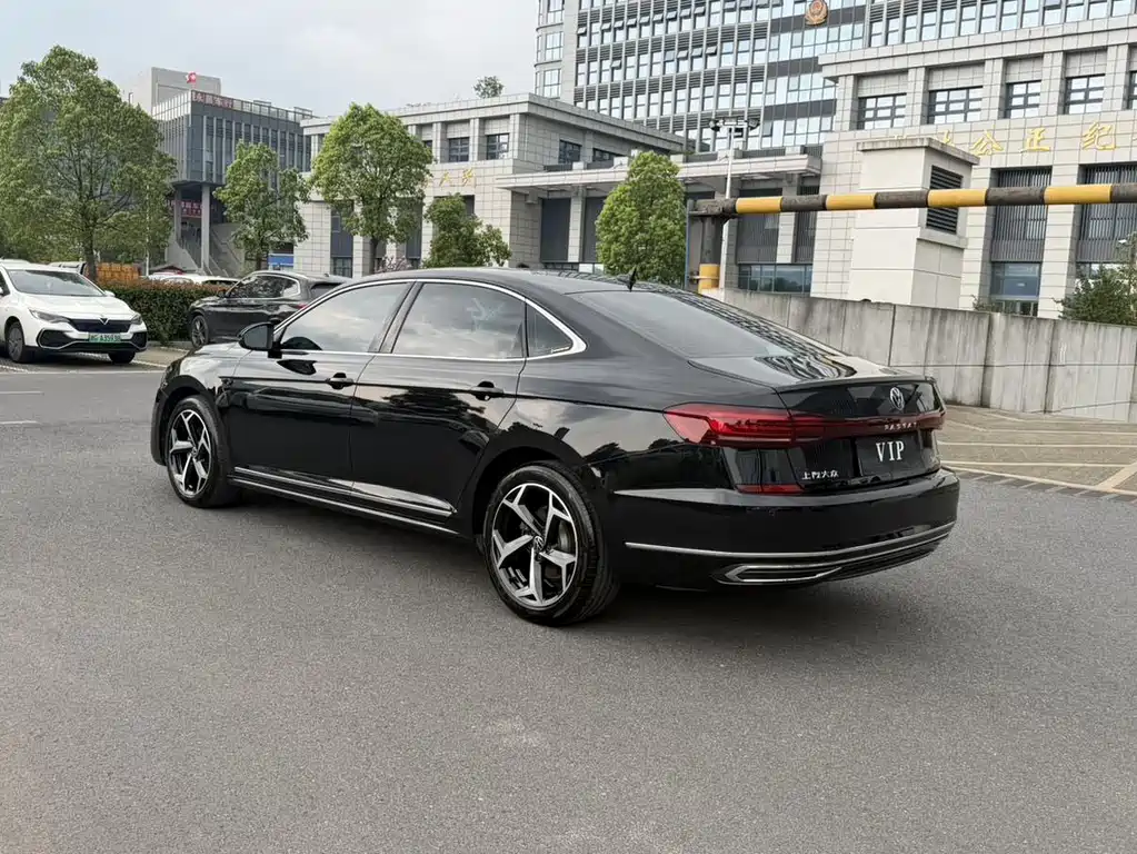 Volkswagen Passat — миниатюра 6