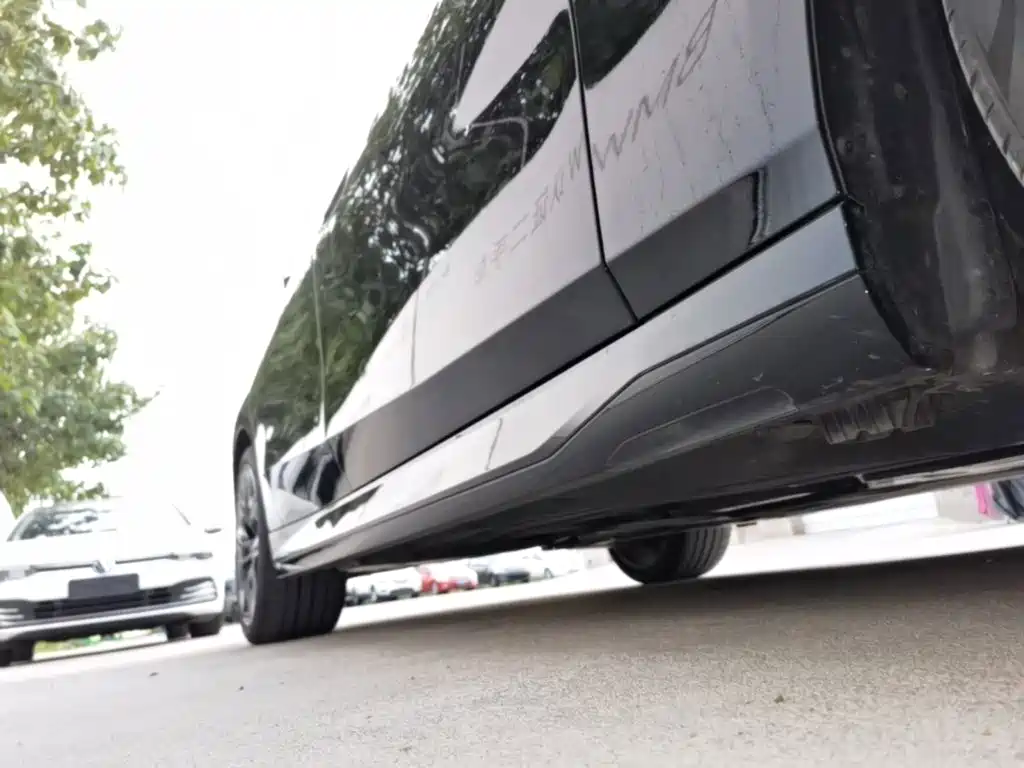 BMW 5 Series — миниатюра 21