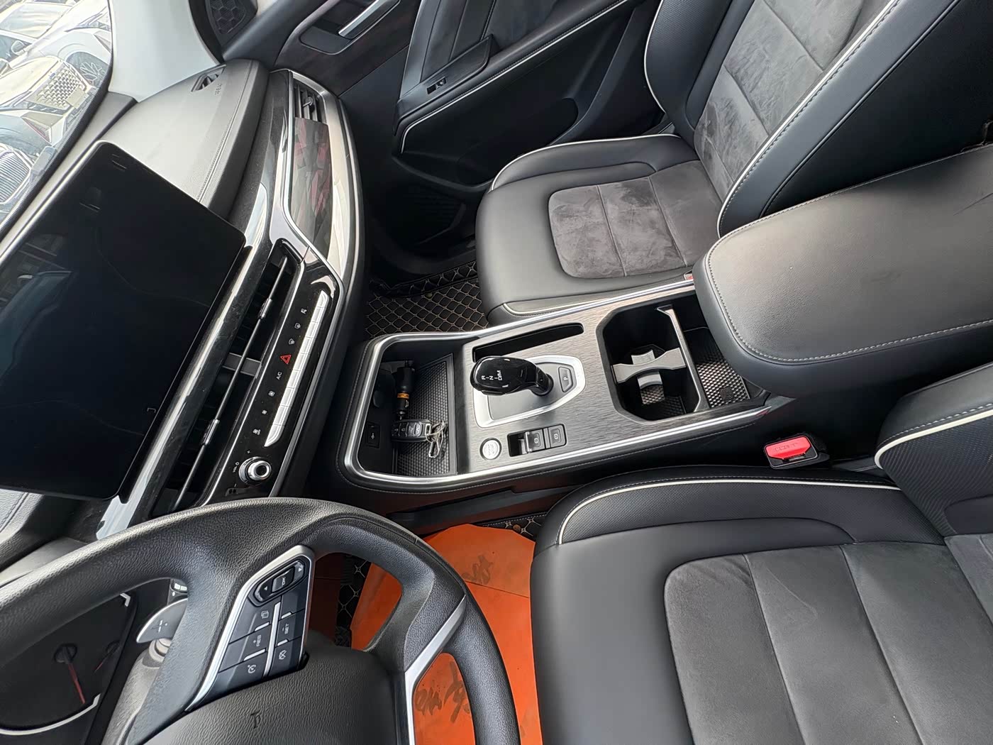 Haval Haval H6 1.5 л 2023 г. Белый, пробег 35000 км