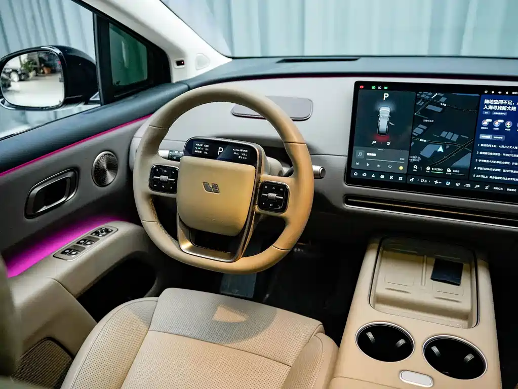 Li Auto Идеальный I8 — миниатюра 5