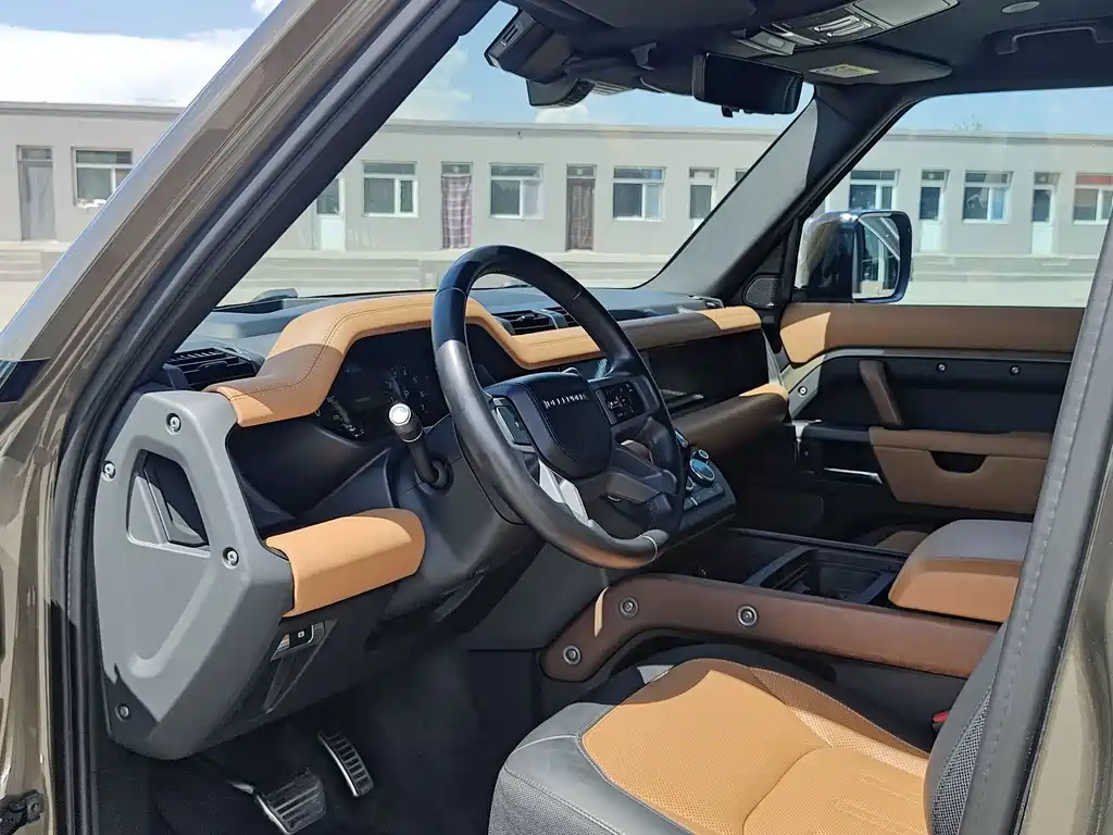 Land Rover Defender — миниатюра 6