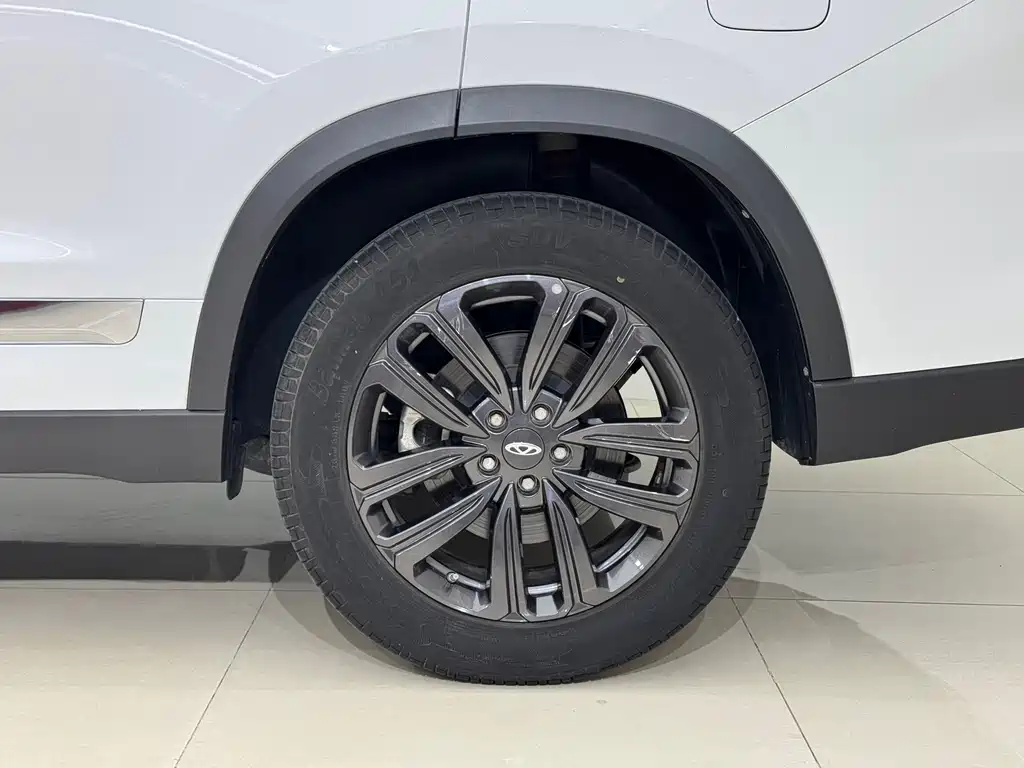 Chery Tiggo 8 - фото 9