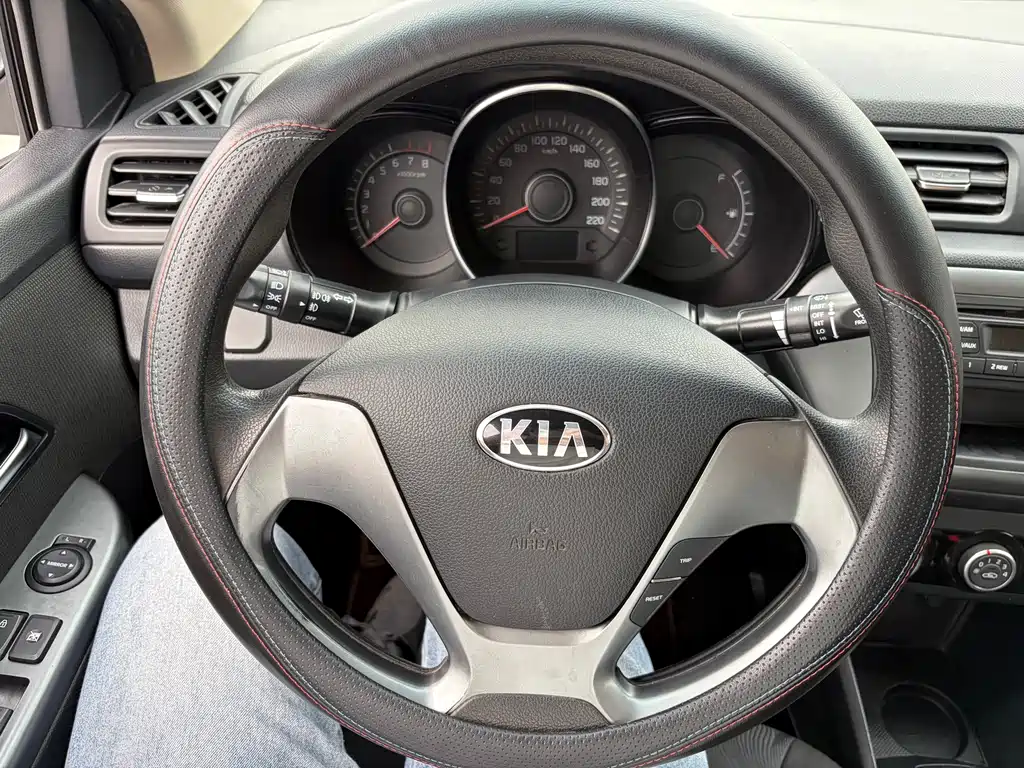 Kia K2 — миниатюра 17