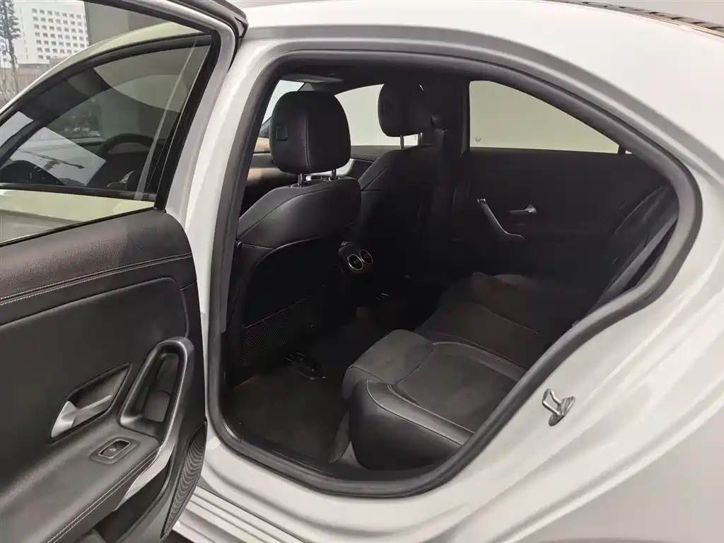 MERCEDES-BENZ A CLASS