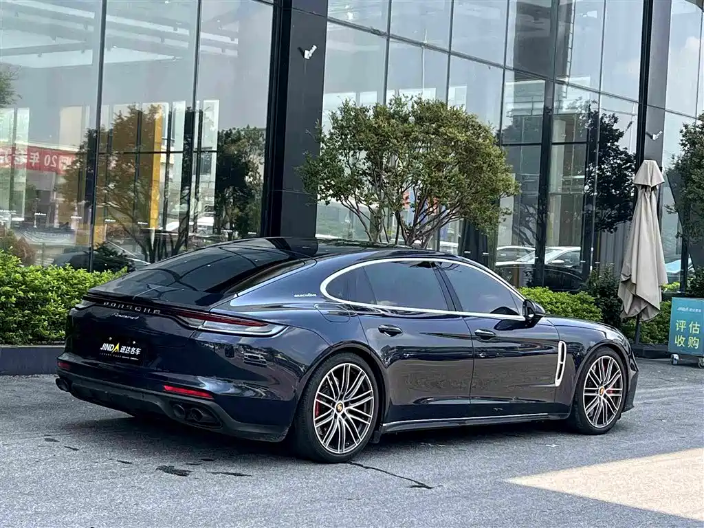 Porsche Panamera — миниатюра 10