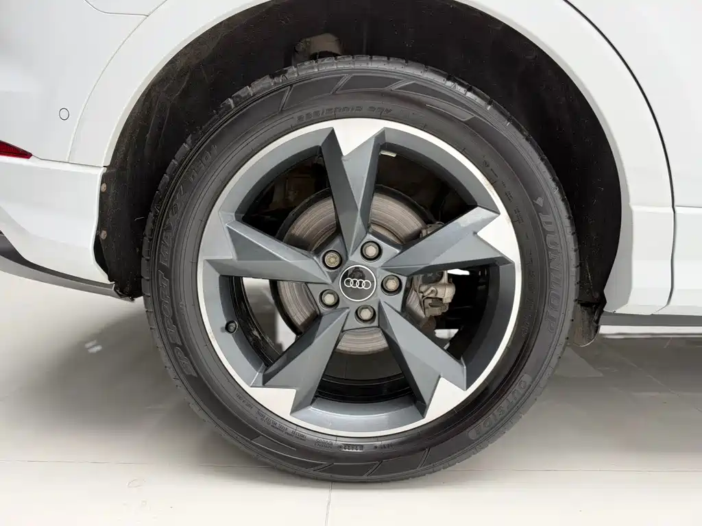 Audi Q3 — миниатюра 15