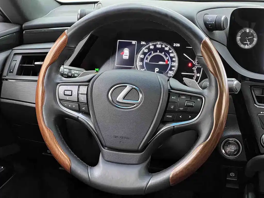 Lexus ES — миниатюра 18