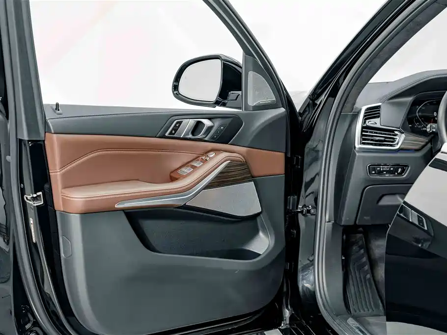 BMW X5 — миниатюра 18