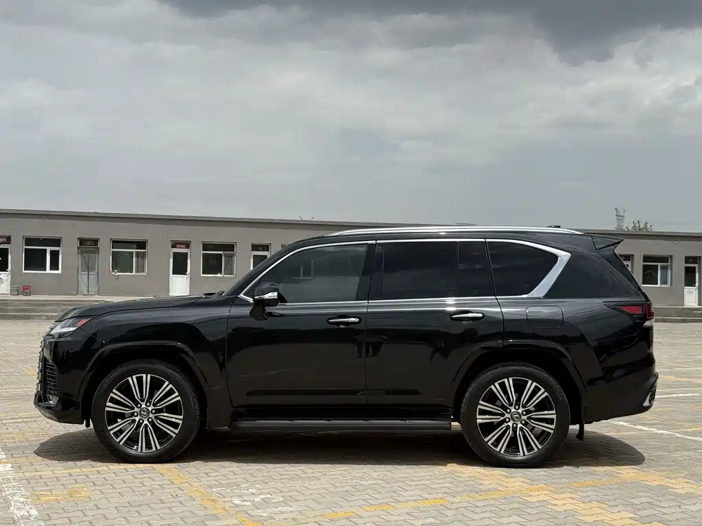 Lexus LX — миниатюра 2