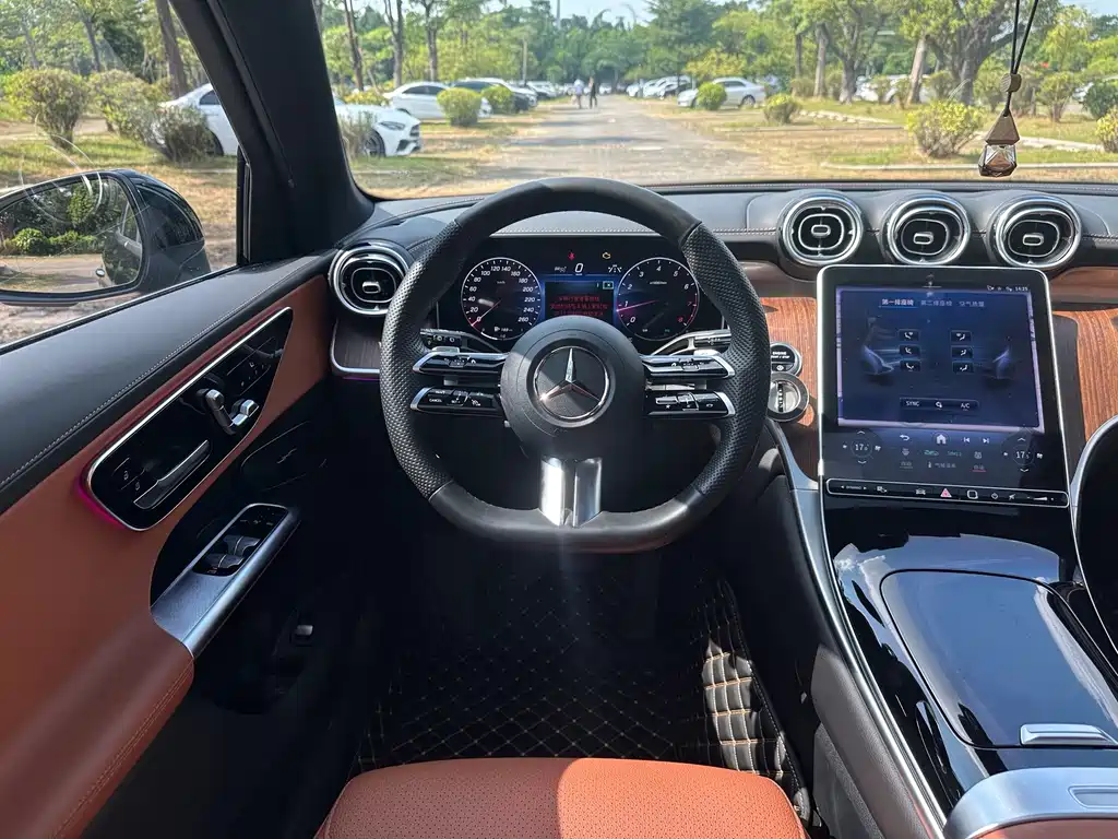 Mercedes-Benz GLC — миниатюра 17