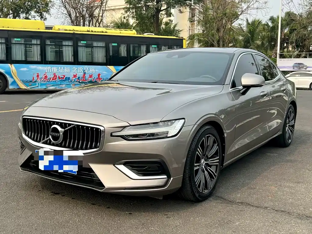 Volvo S60 2020