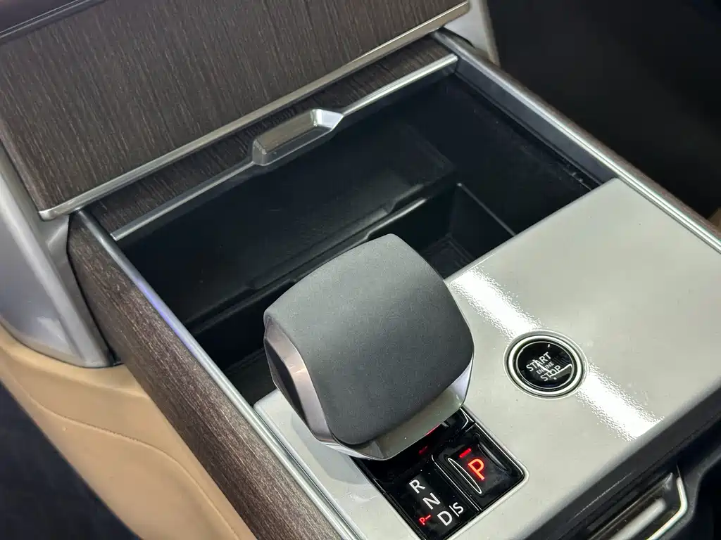 Land Rover Range Rover — миниатюра 19