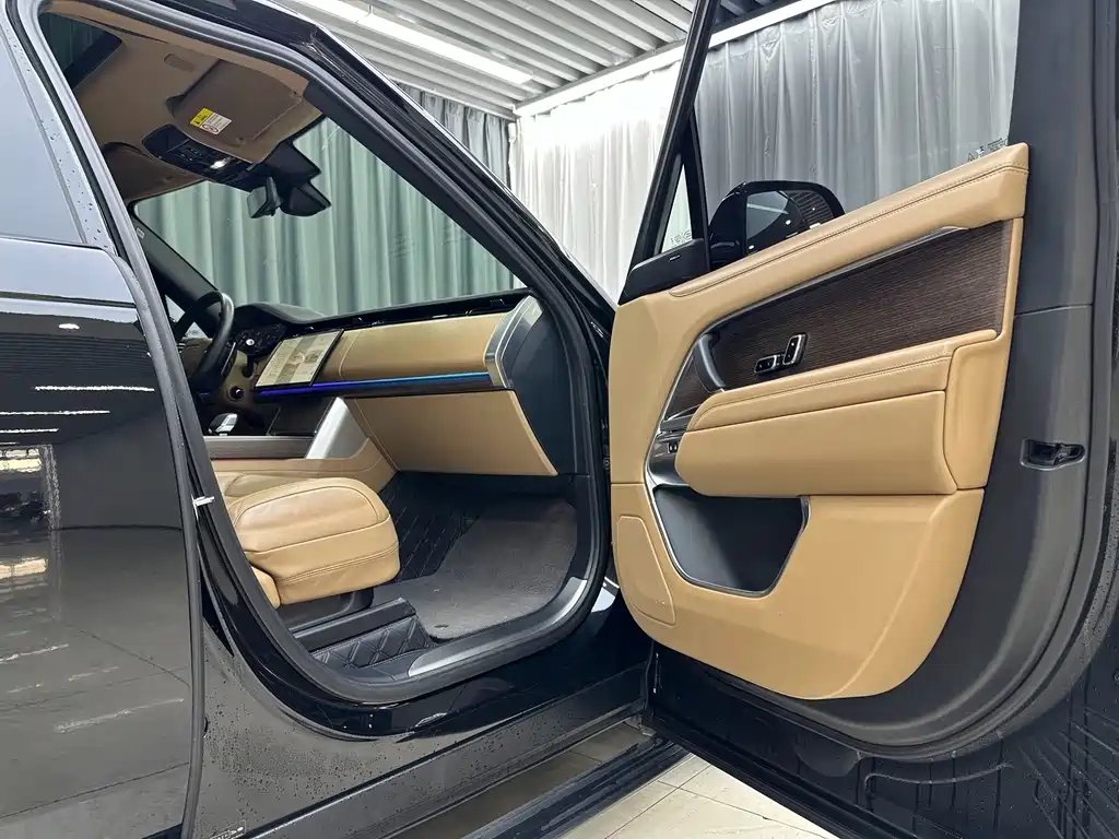 Land Rover Range Rover — миниатюра 27