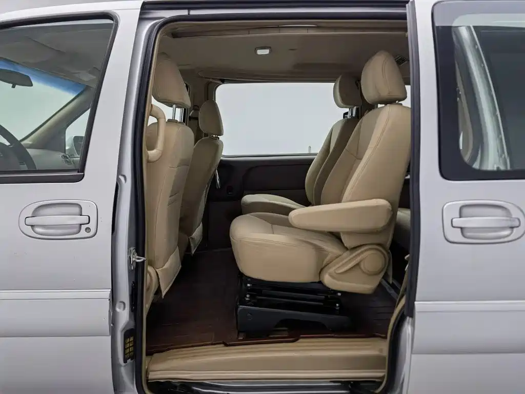 Buick GL8 — миниатюра 15