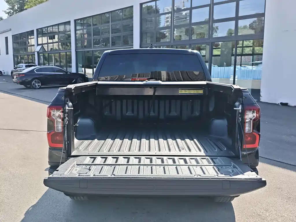 Ford Ranger — миниатюра 5