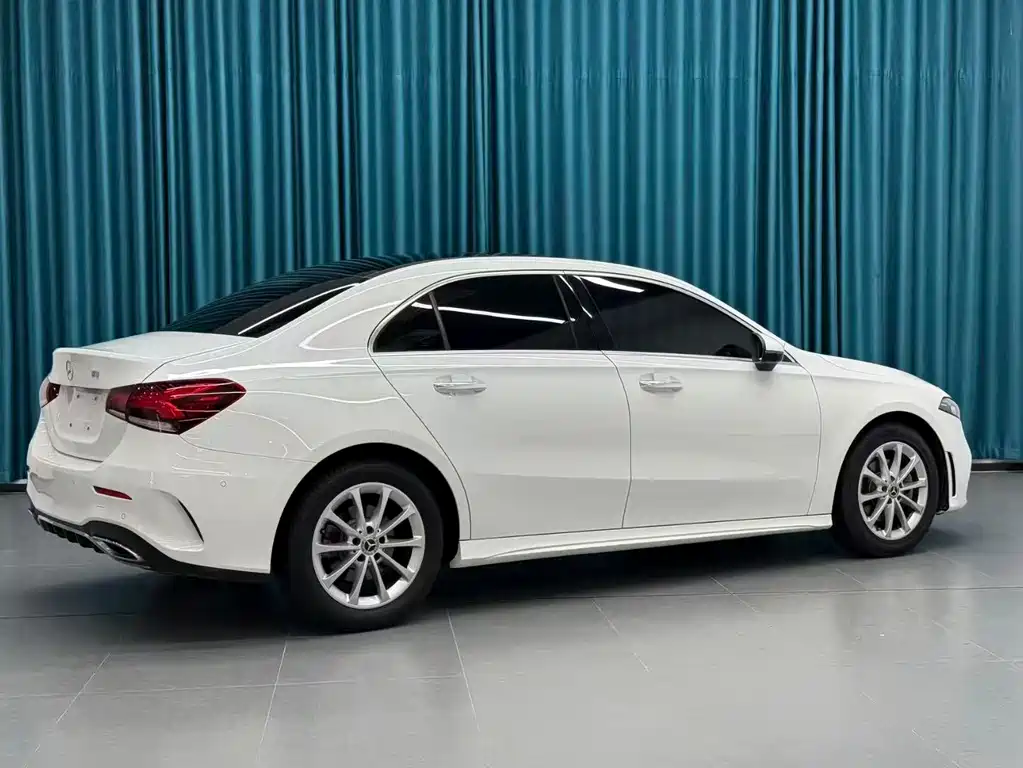 MERCEDES-BENZ A CLASS