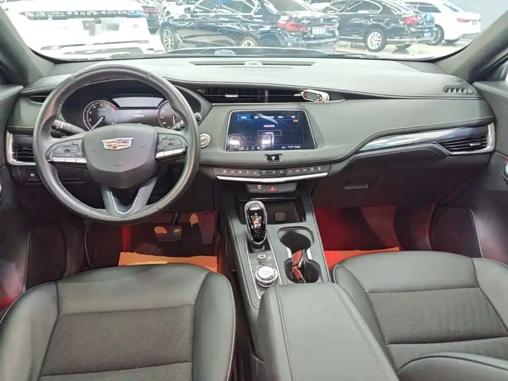 Cadillac XT4 — миниатюра 10
