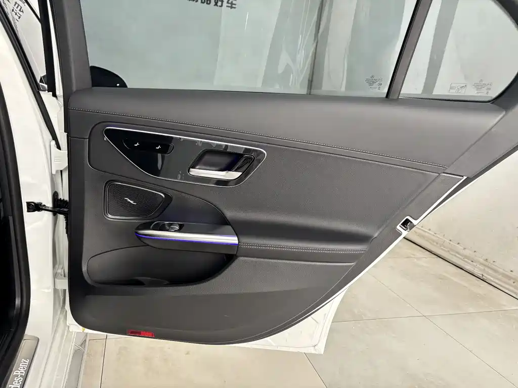 Mercedes-Benz C-Class New Energy C 350 eL, фото 22