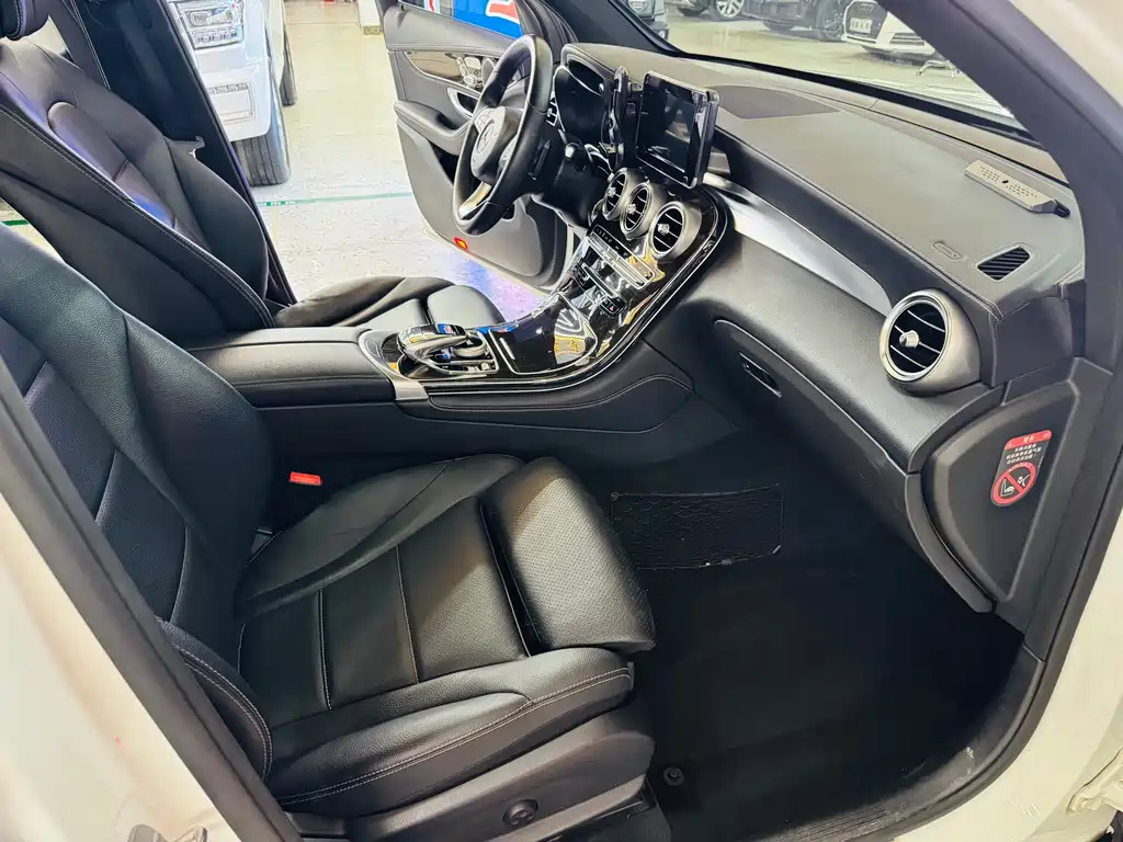 Mercedes-Benz GLC — миниатюра 6