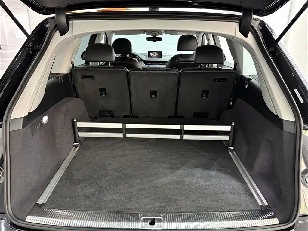Audi Q7 New Energy — миниатюра 9