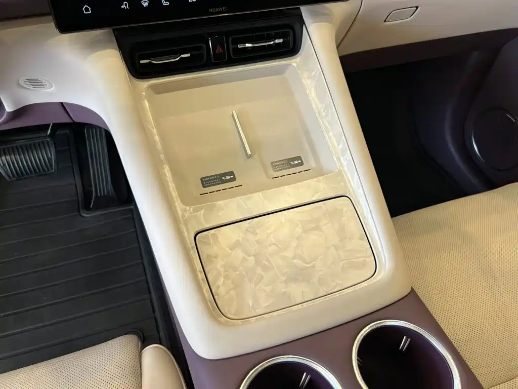 AITO AITO M6 — миниатюра 16