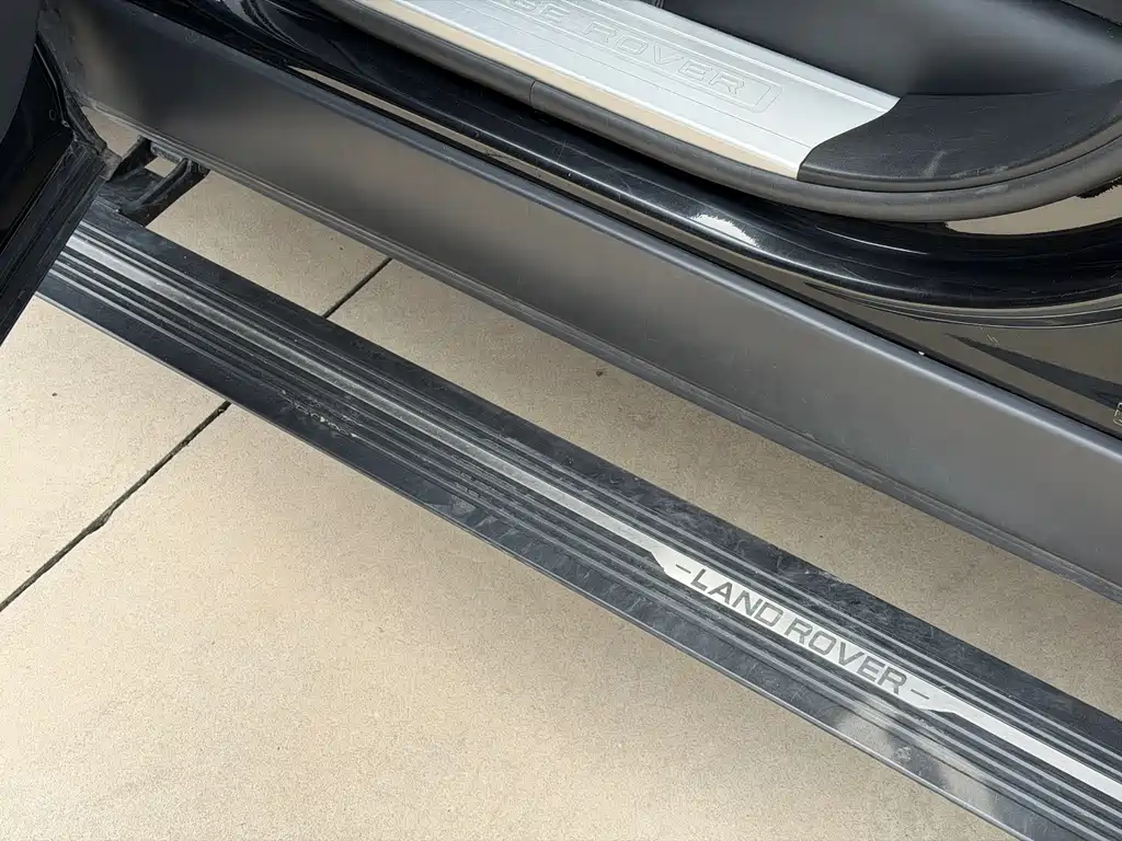 Land Rover Range Rover — миниатюра 8