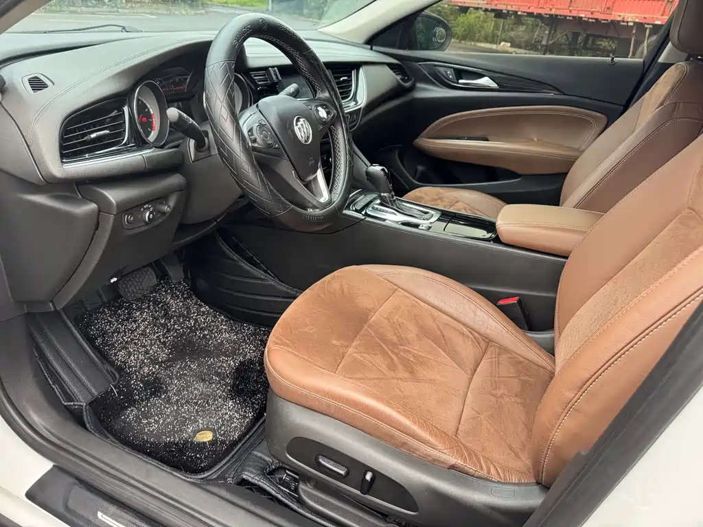 Buick Regal — миниатюра 4
