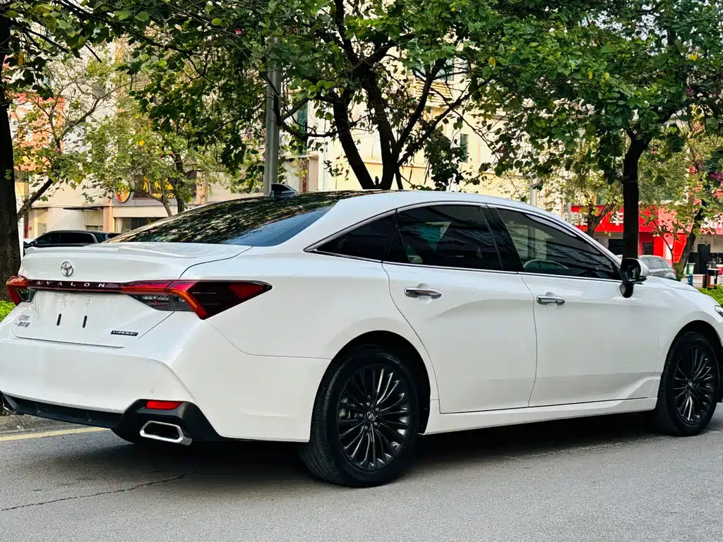Toyota Avalon 2023 2.5L Touring Luxury