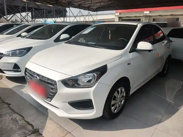 Hyundai Verna