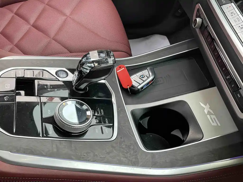 BMW X5 — миниатюра 10