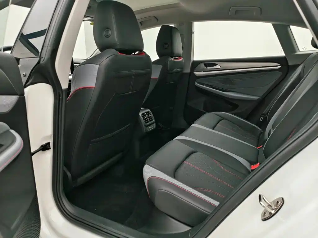 Volkswagen Lamando — миниатюра 8