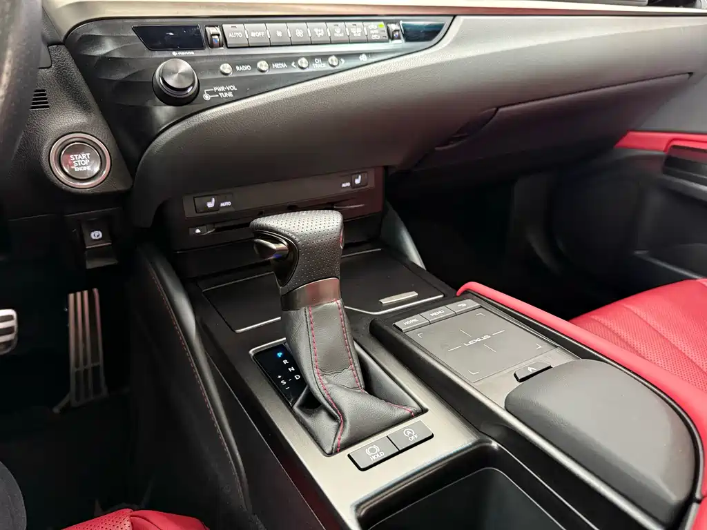 Lexus ES — миниатюра 15