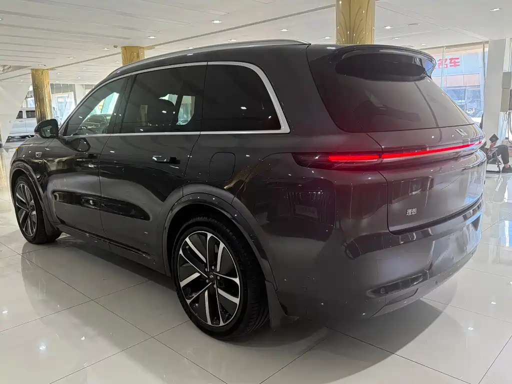 Li Auto Li L8 — миниатюра 4