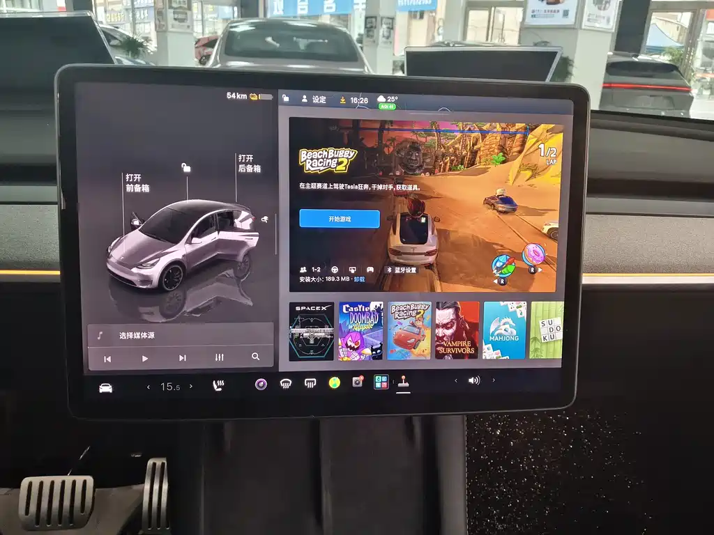 Tesla Model Y — миниатюра 8