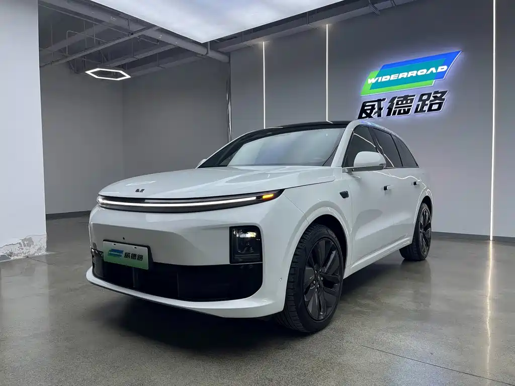Li Auto L6