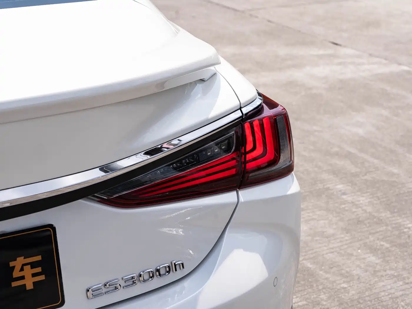 Lexus ES 2024 Белый из Китая