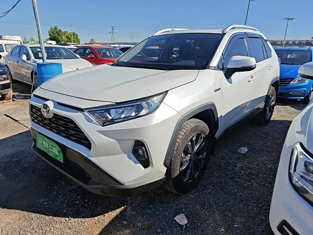 Toyota RAV4 — миниатюра 2