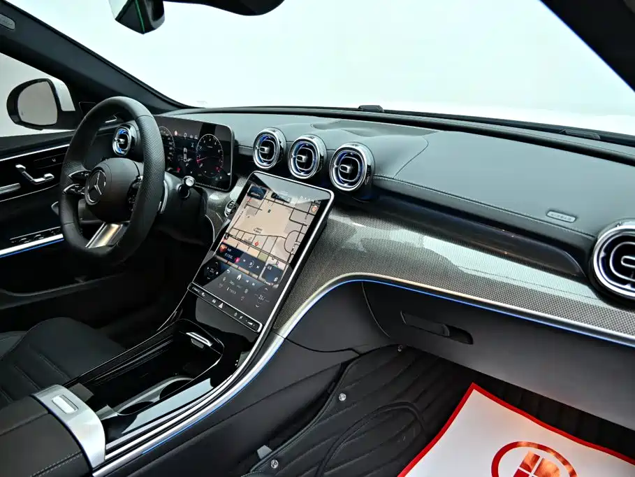Mercedes-Benz C-Class — миниатюра 16