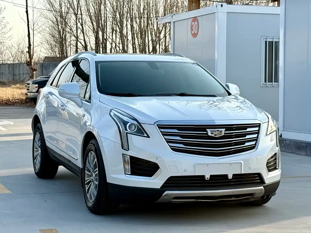 CADILLAC XT5