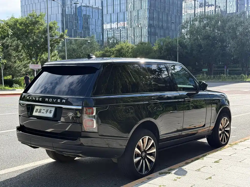 Land Rover Range Rover — миниатюра 4
