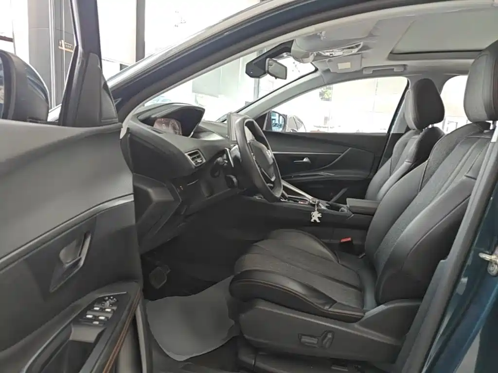 Peugeot 5008 — миниатюра 15