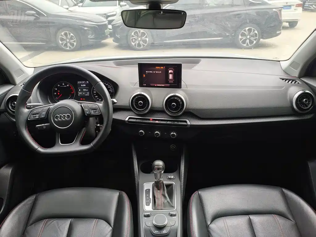 Audi Q2L — миниатюра 11