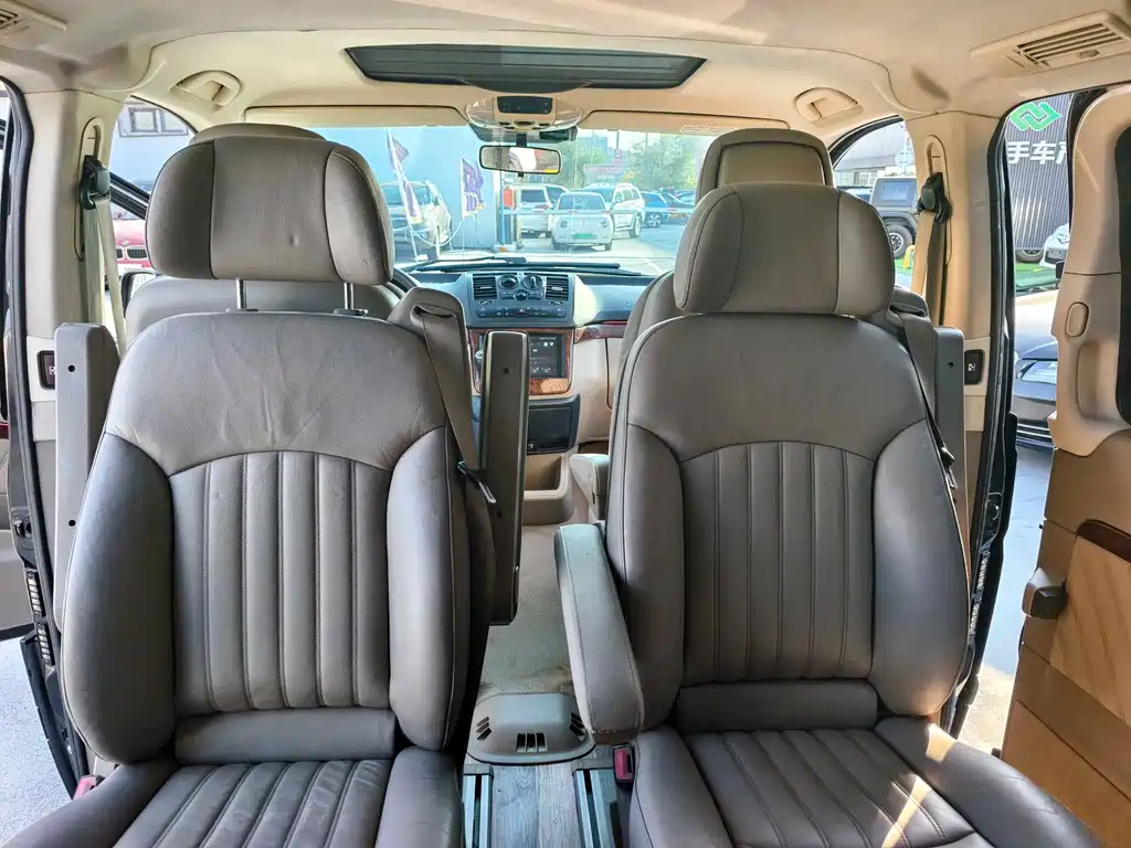Mercedes-Benz Viano — миниатюра 10