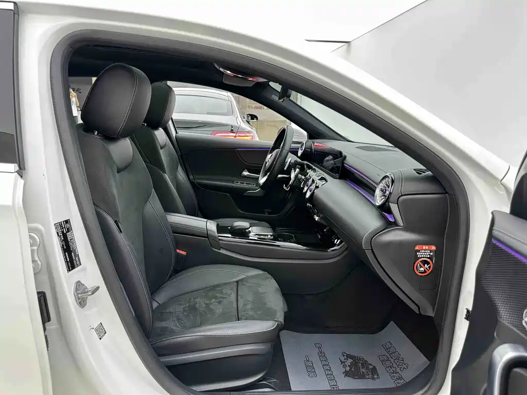 Mercedes-Benz A-Class — миниатюра 6