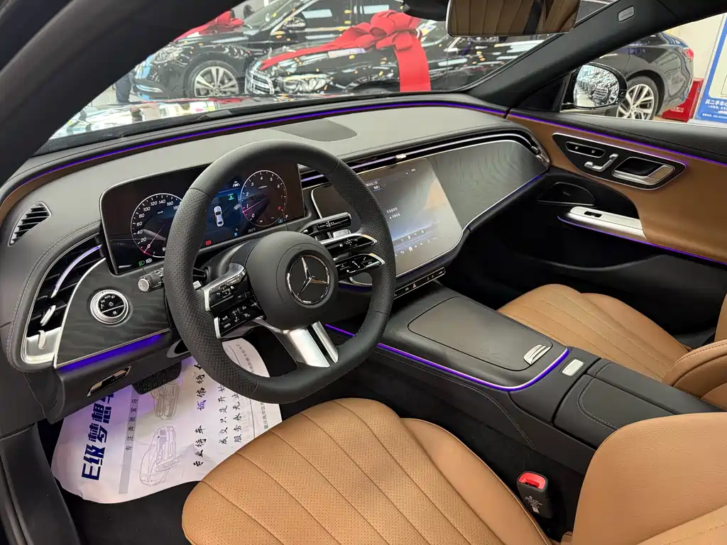 Mercedes-Benz E-Class — миниатюра 9