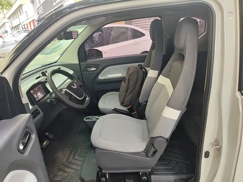 Wuling MINIEV — миниатюра 15
