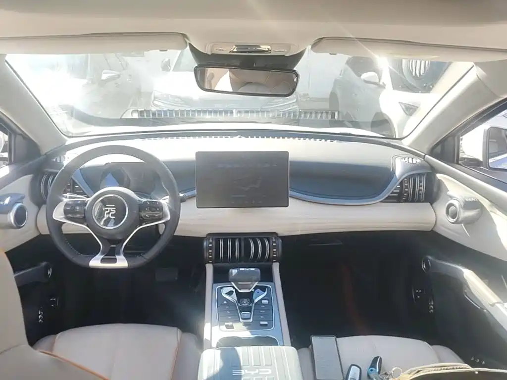 BYD Yuan Plus — миниатюра 10