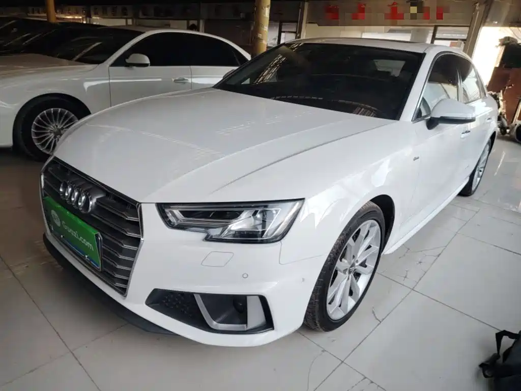 Audi A4L 2019