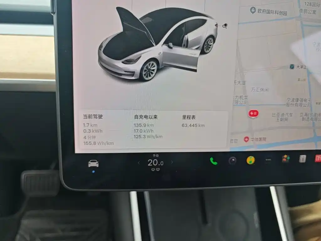 Tesla Model 3 — миниатюра 12