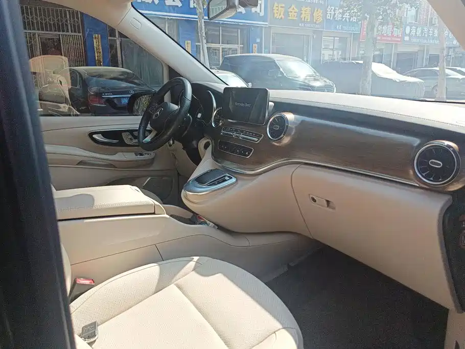 Mercedes-Benz V-Class — миниатюра 8